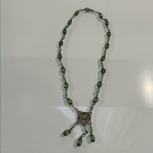 Vintage Elegant Green Beaded Necklace